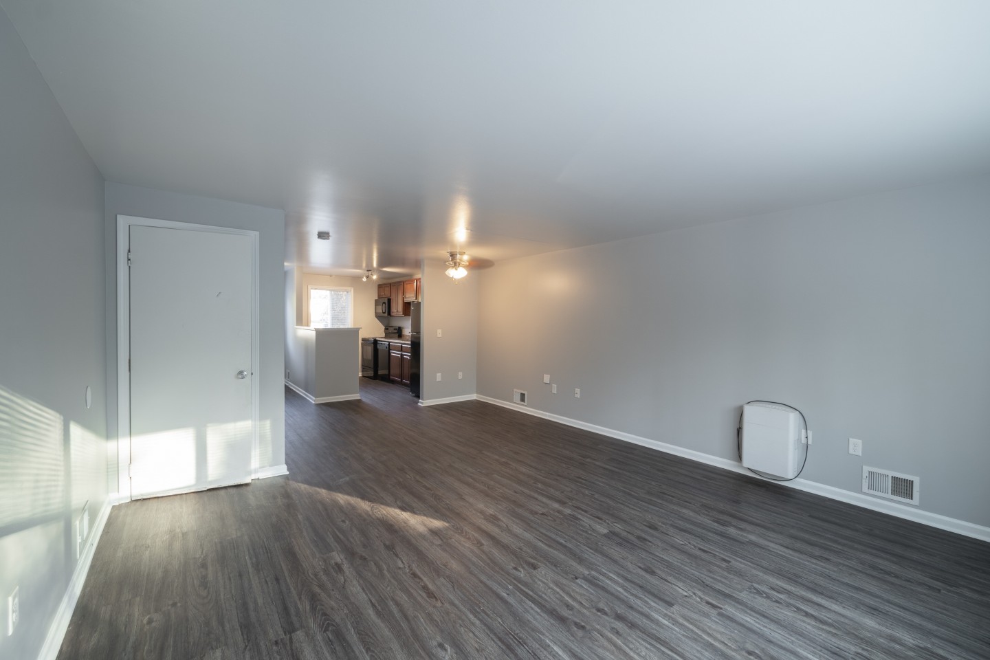 Willowbrooke Apartments & Townhomes Image 2