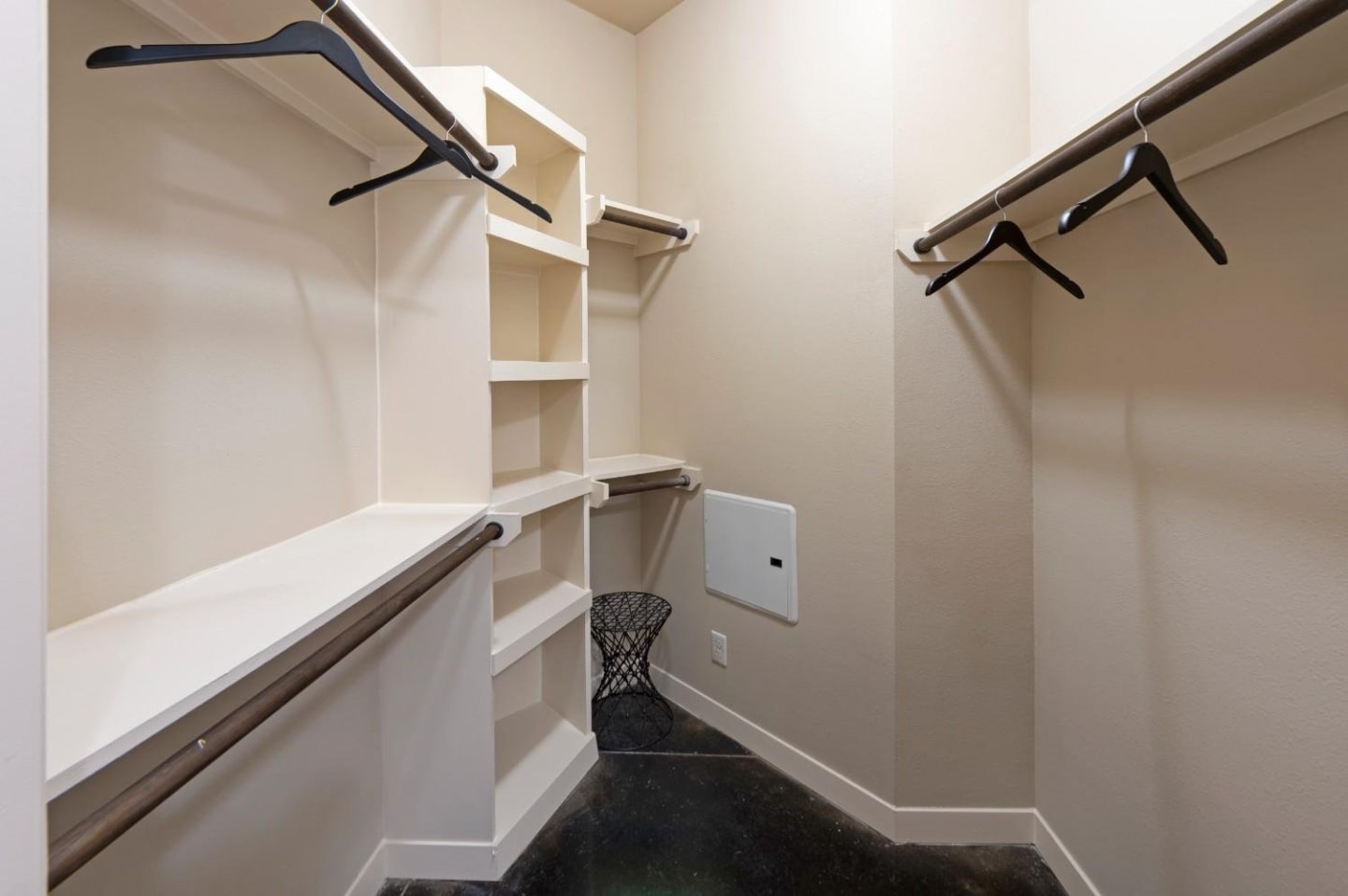 Elan Med Center Image 28
