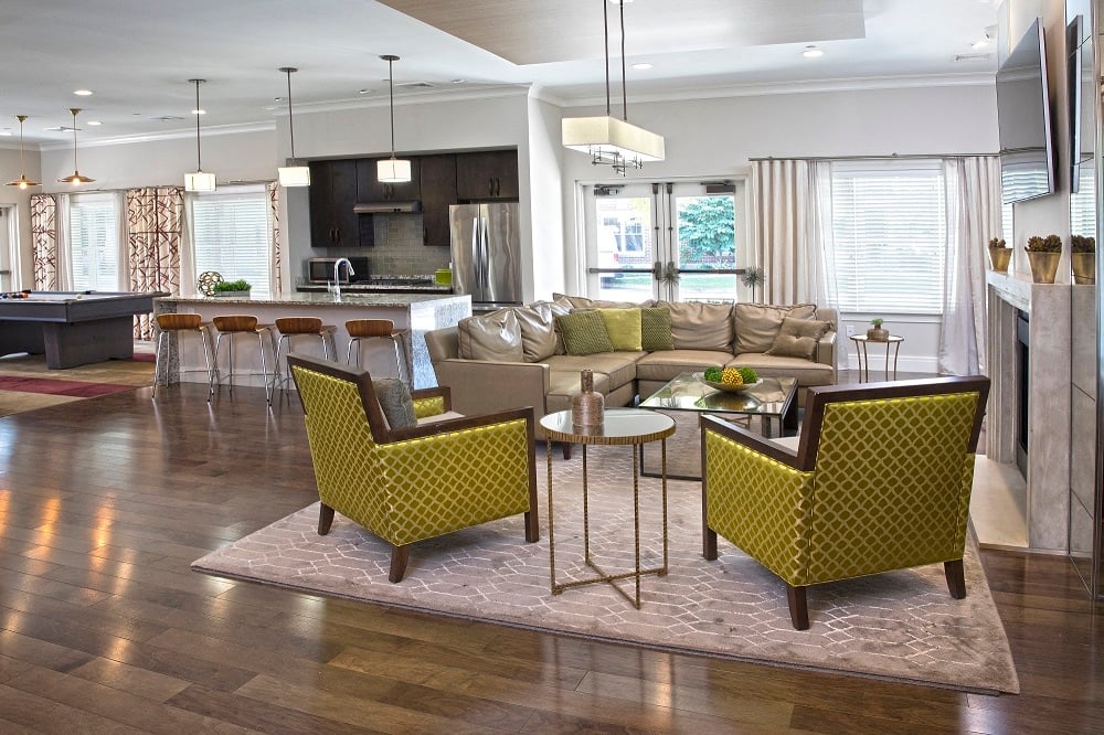 Axis at Lakeshore Image 24