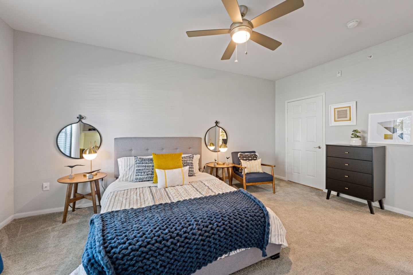 Oak Grove Apartments Image 8