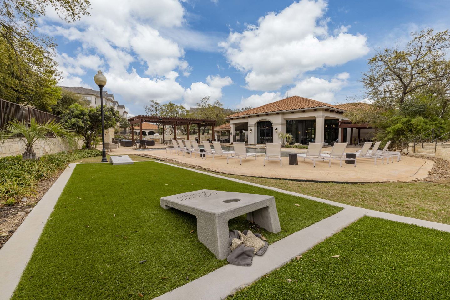Pecan Springs Image 20