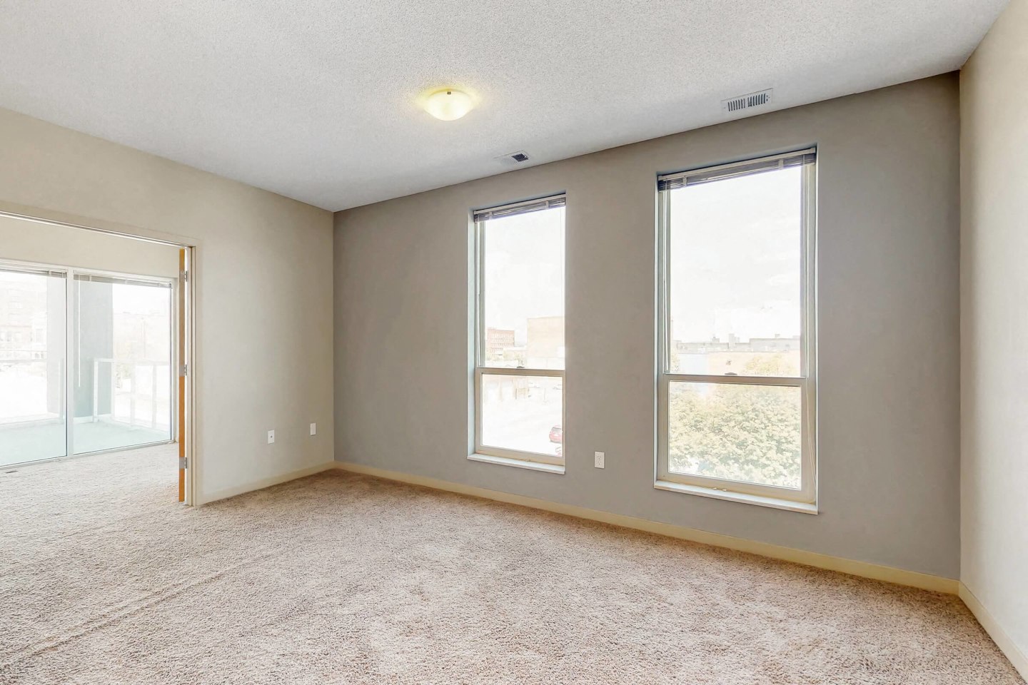 L14 Flats Image 77