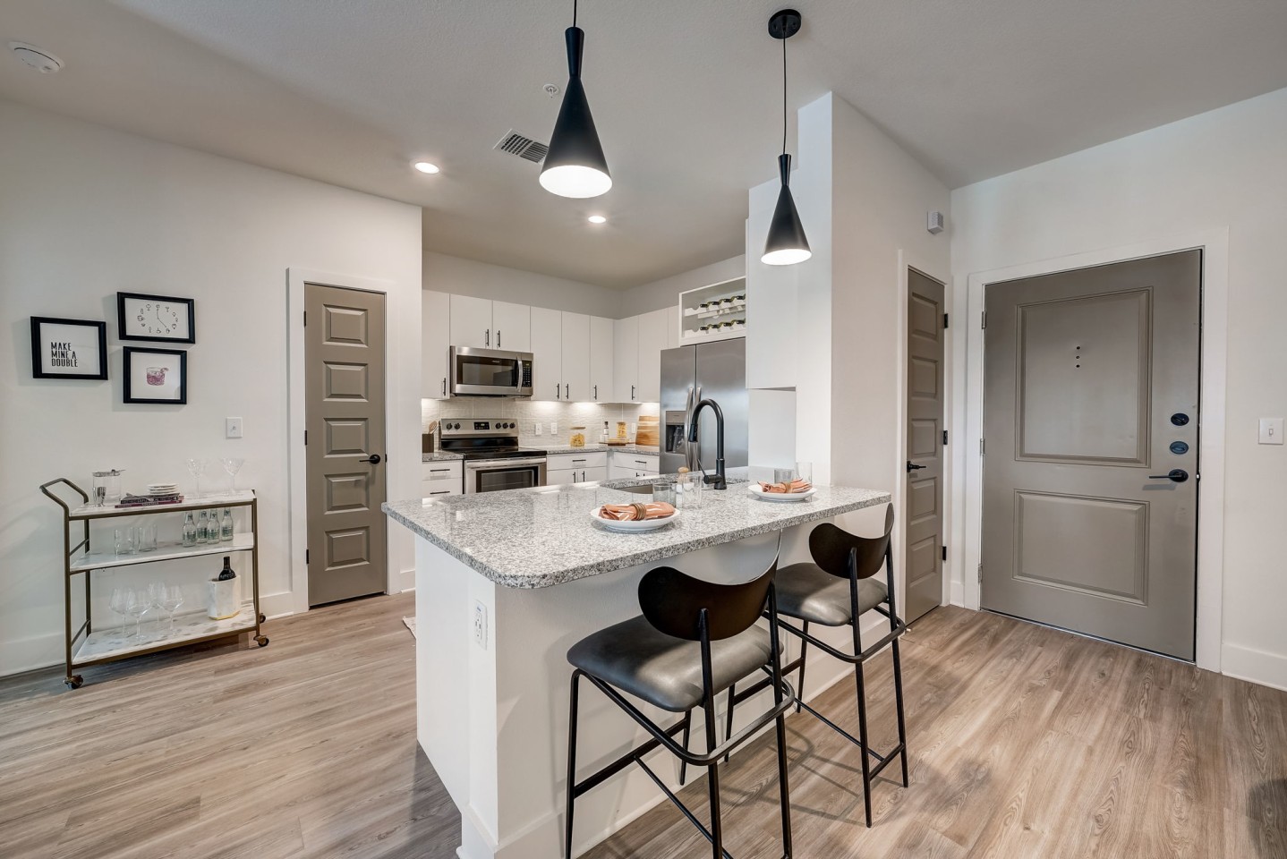 The Parian Luxury Apartments Image 22