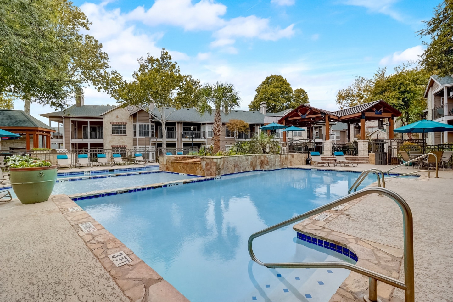 Riverbend Apartments Image 31