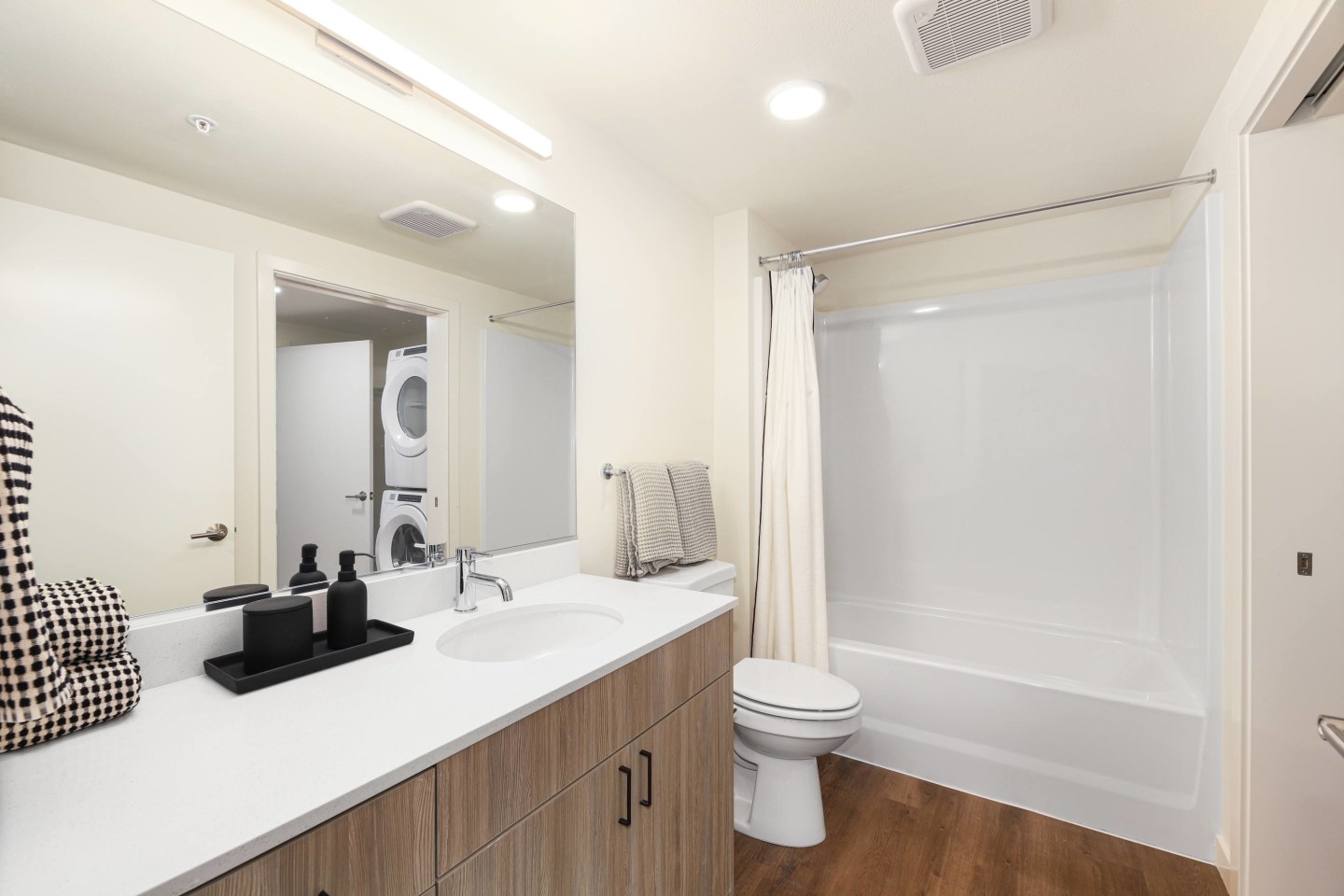 Grand Street Commons Image 14