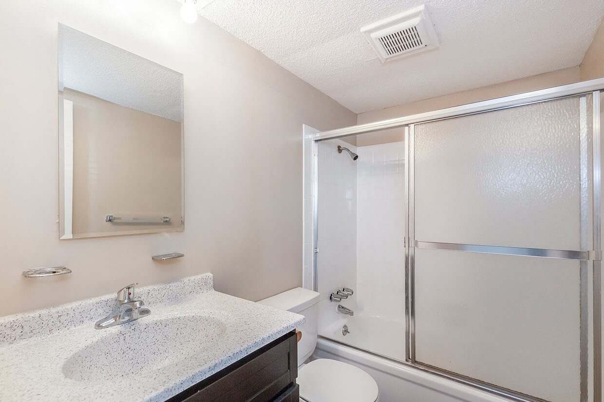 Raintree Apartments Image 32