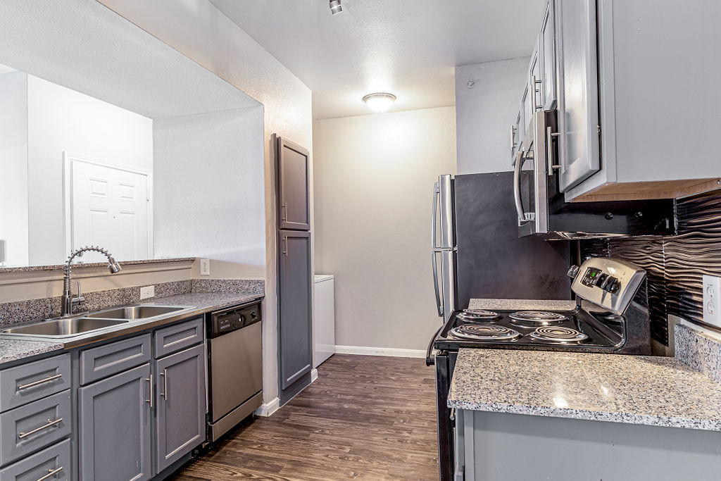 Oakbridge Apartment Homes Image 16