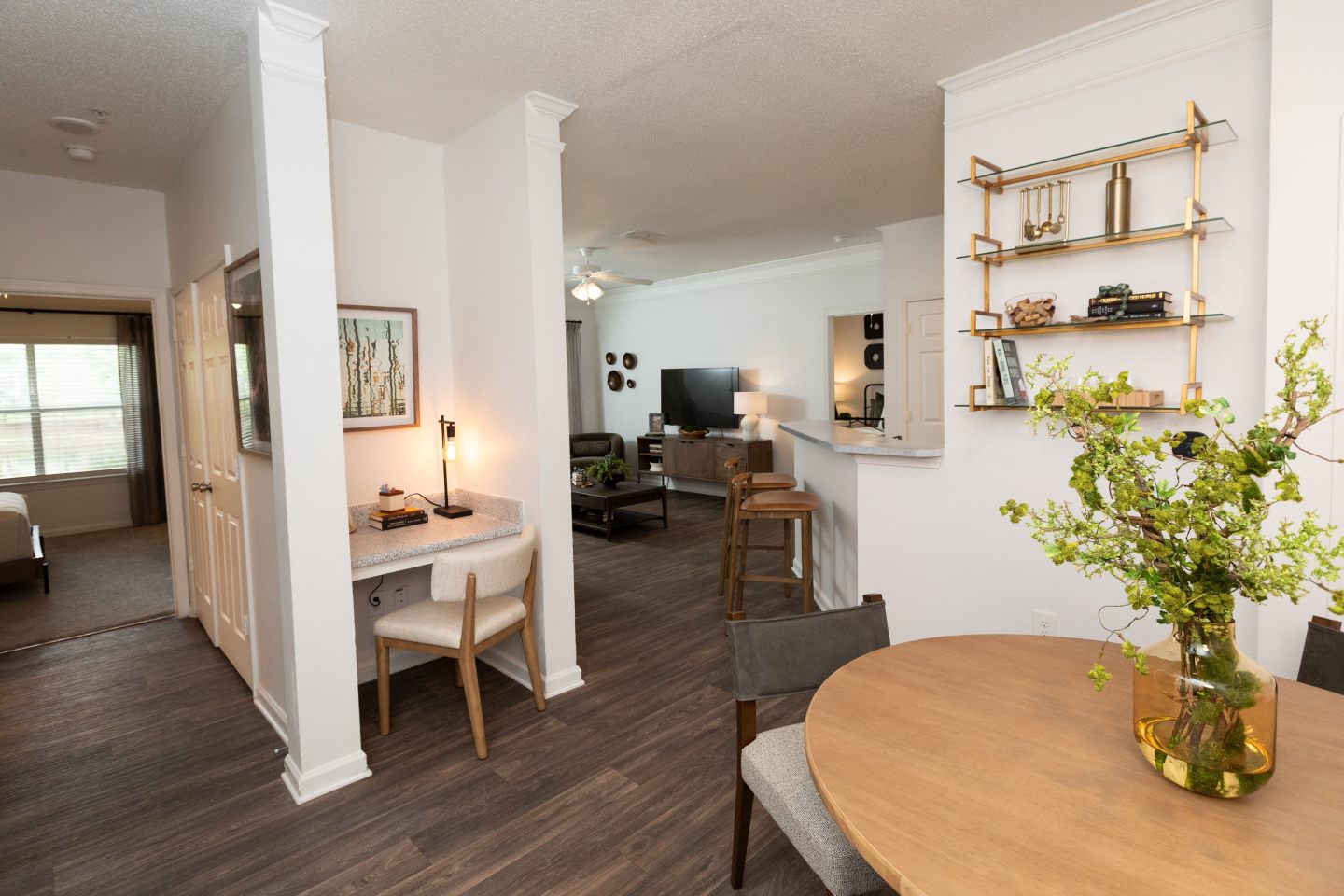 Lakeside Villas Image 14
