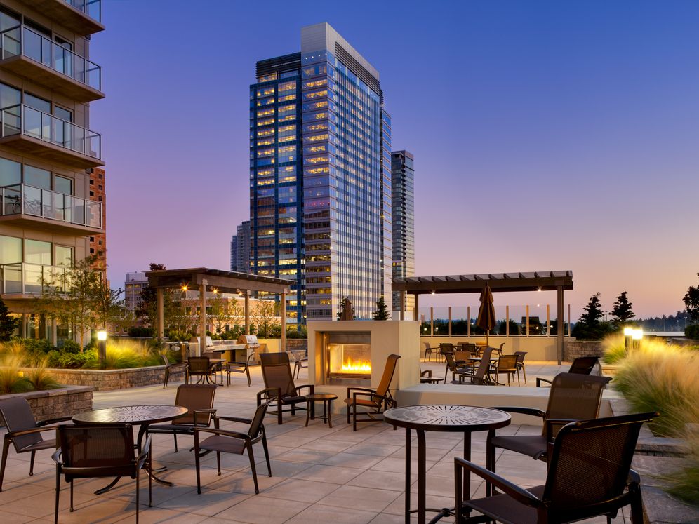 Avalon Towers Bellevue Image 1