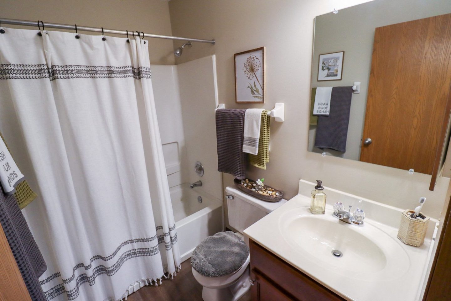 Rosebrook Village Image 8