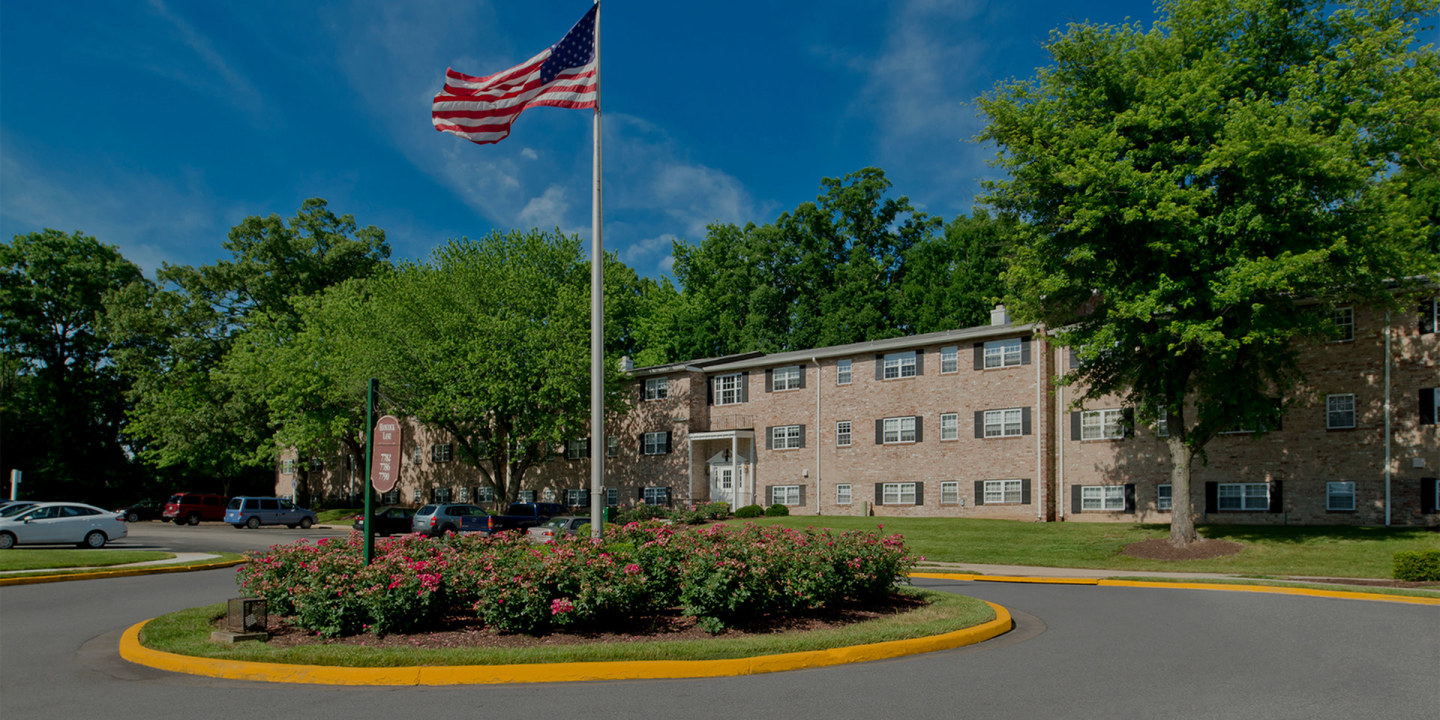Colonial Square Image 5