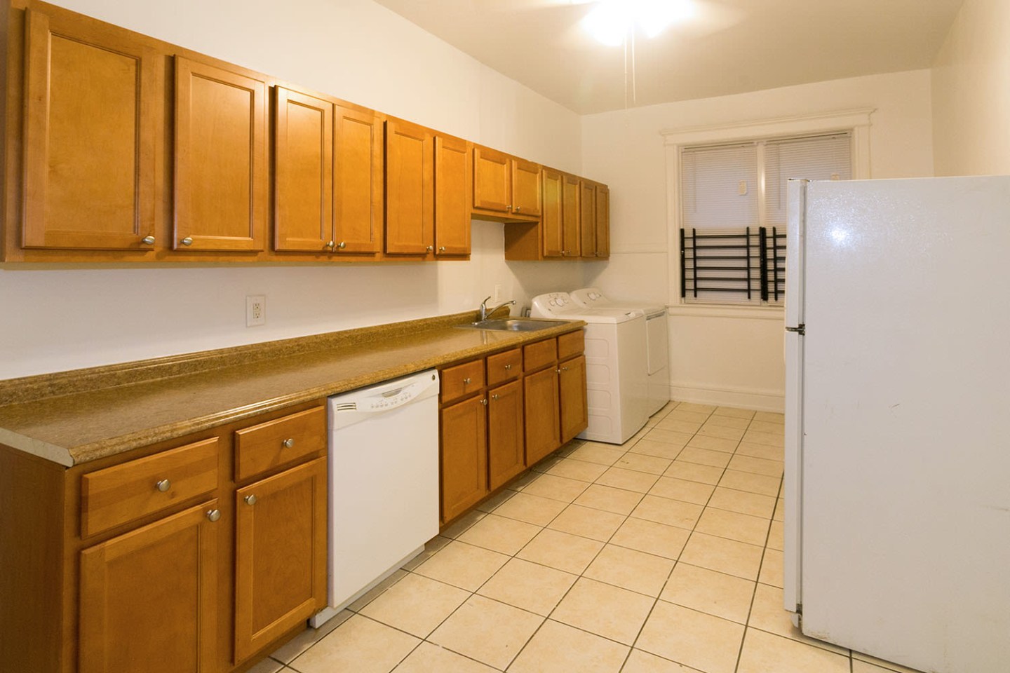 1358 E. 58th Street Image 8