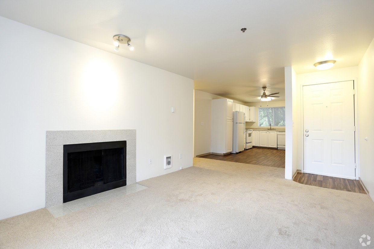 Bay Club Image 10