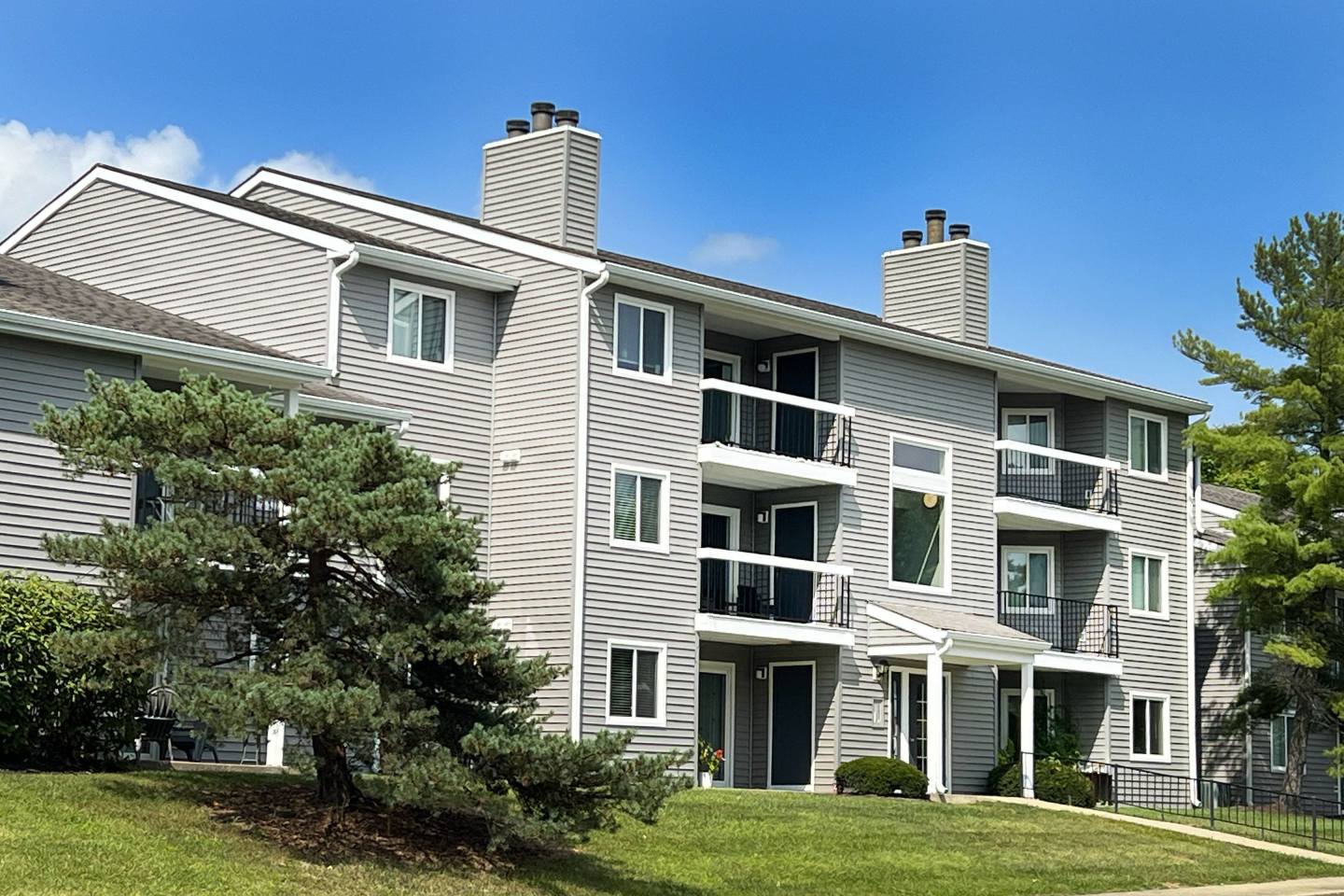 Deercross Apartments Image 5