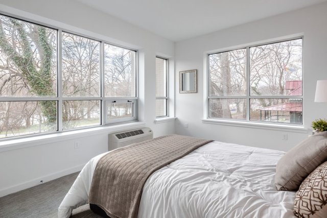 Falls Bridge Lofts Image 8