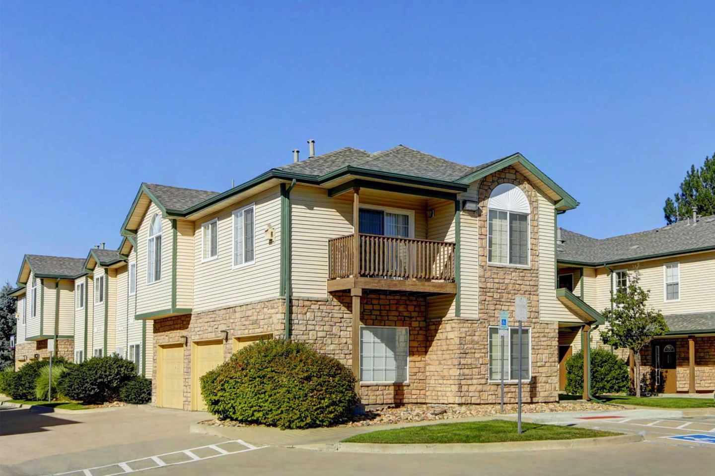 Alder Peak Townhomes Image 27