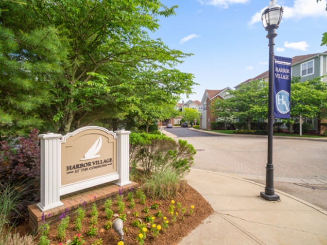 Harbor Village at the Commons Image 34