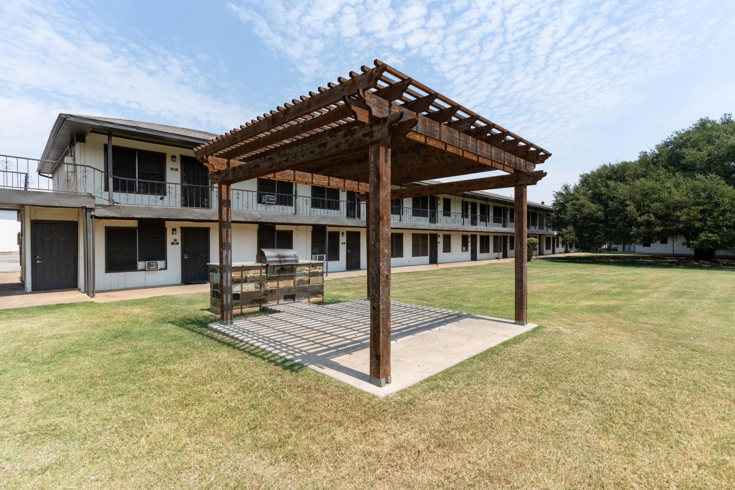 Southgate Manor Apartments Image 10