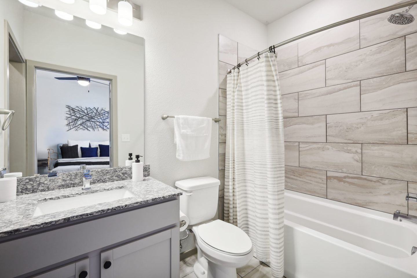 Azora Ranch Apartments Image 10