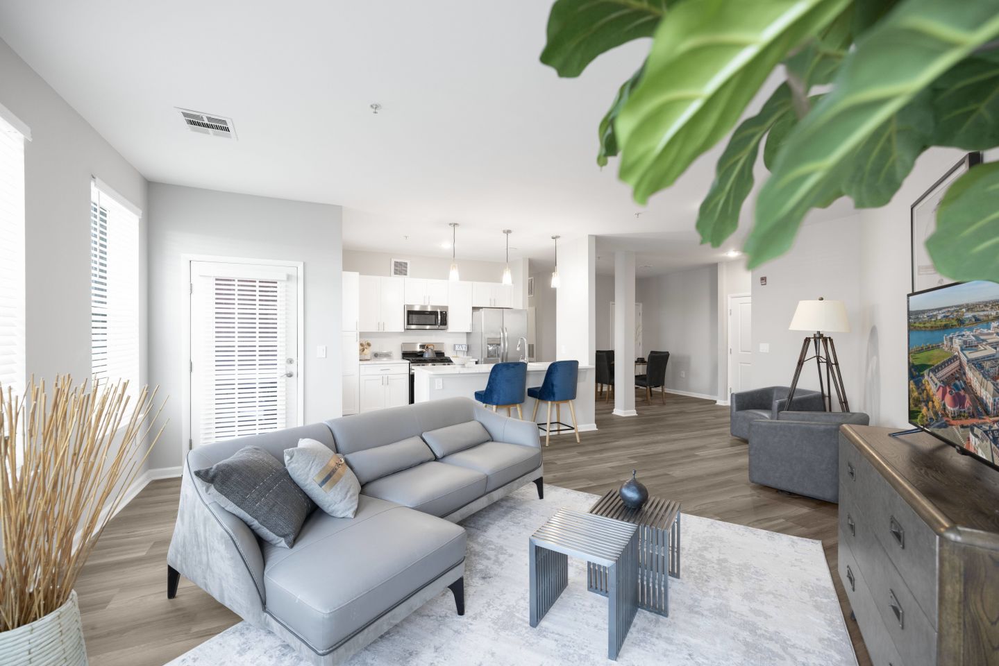 Harbor Pointe Image 1