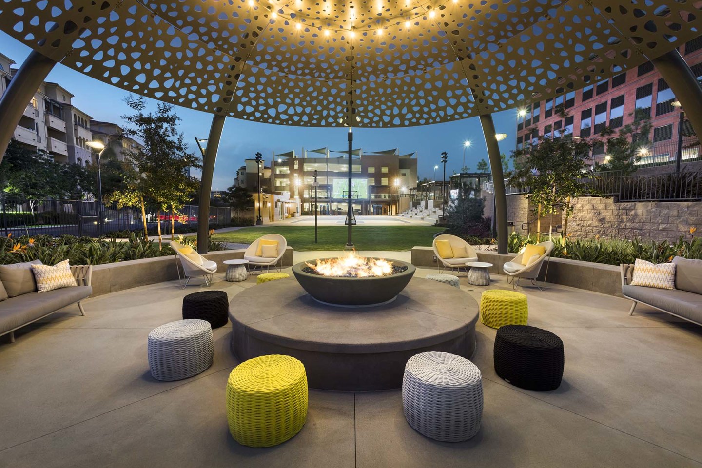 360 Luxury Apartments Image 8