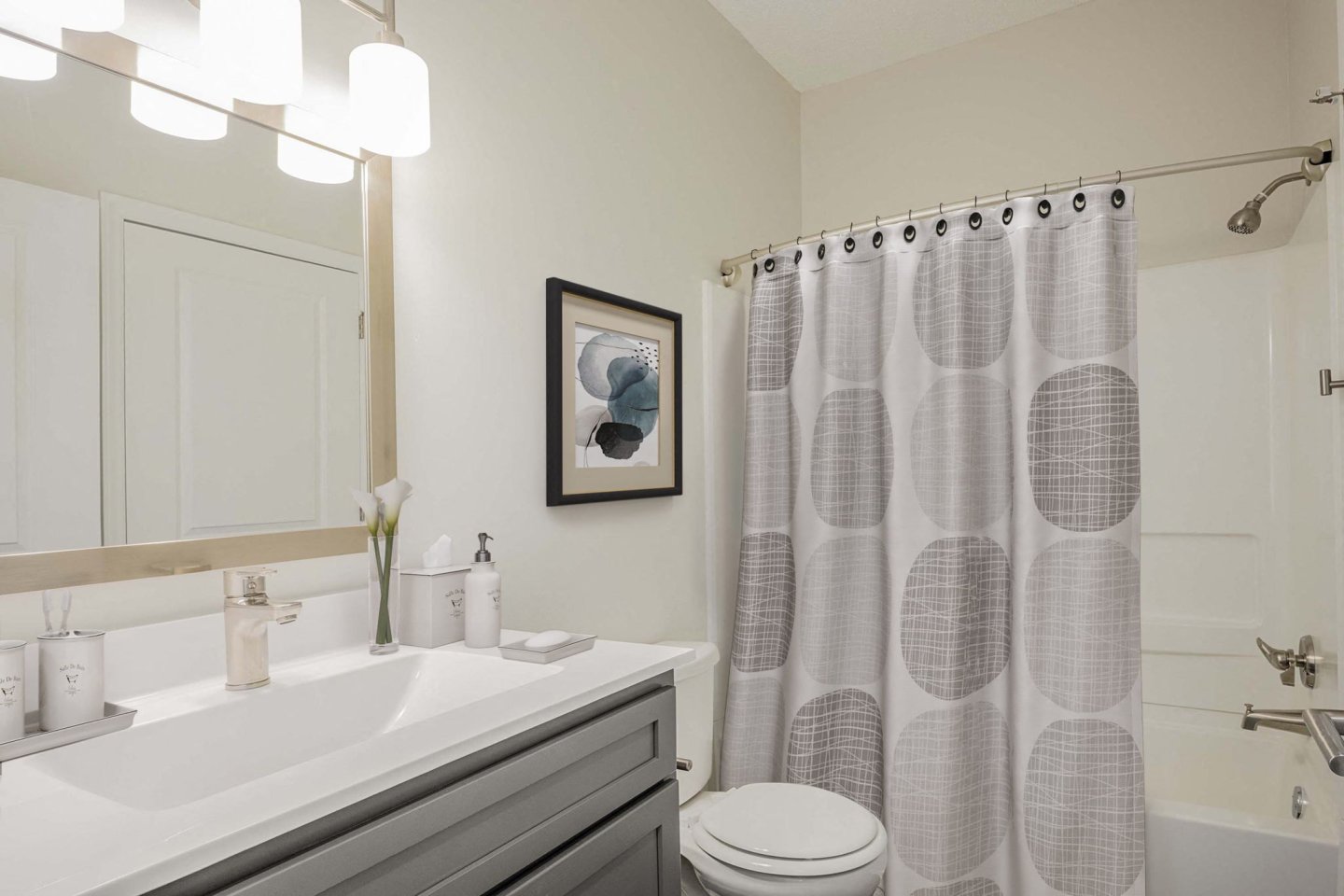 Cambridge Apartments Image 3