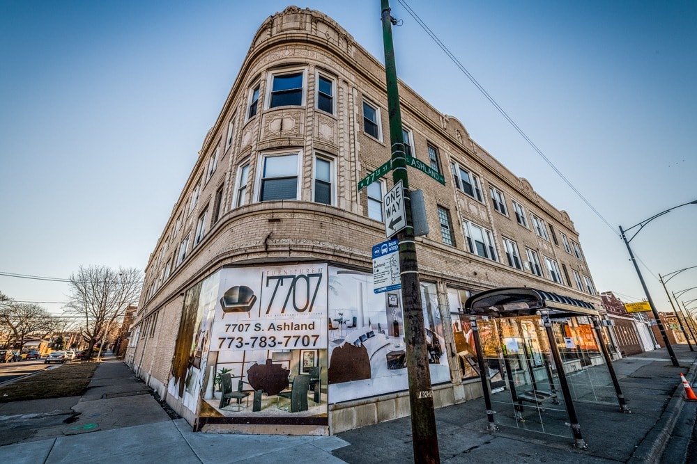 7701 S Ashland Image 1