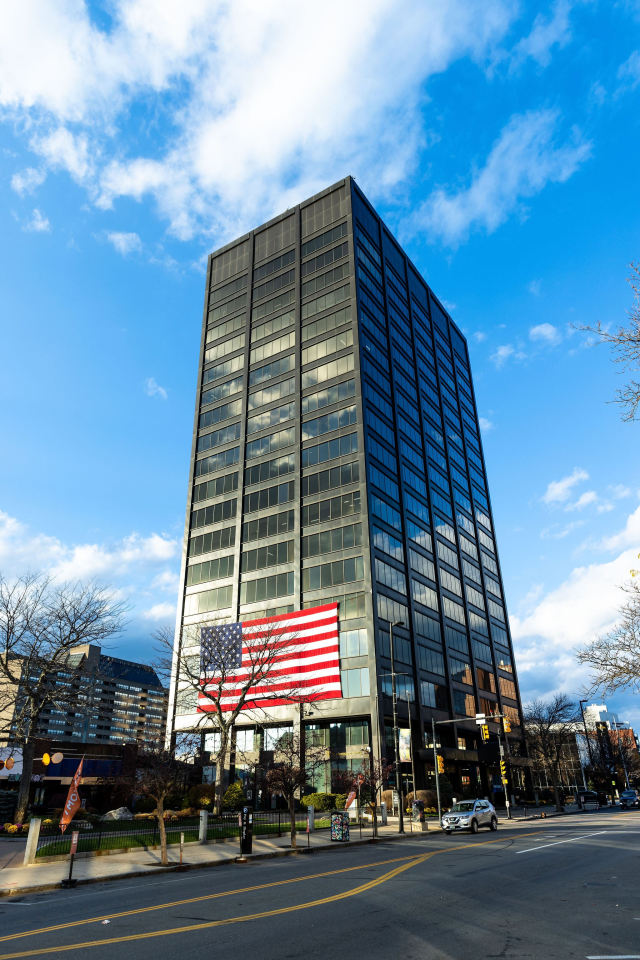 The Residence at 1000 Elm Image 4