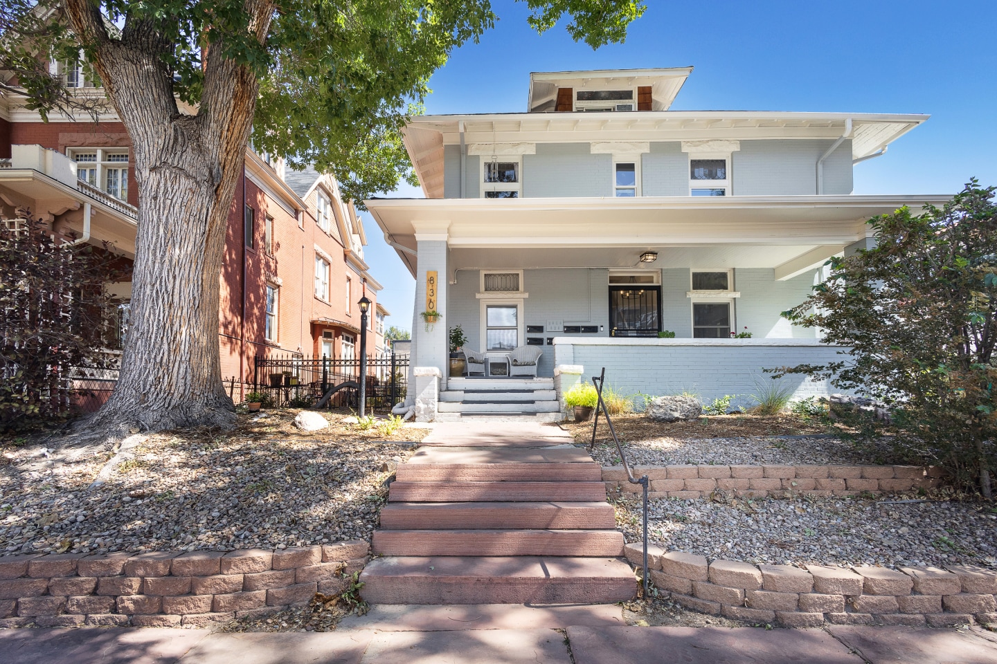 830 Clarkson Image 12