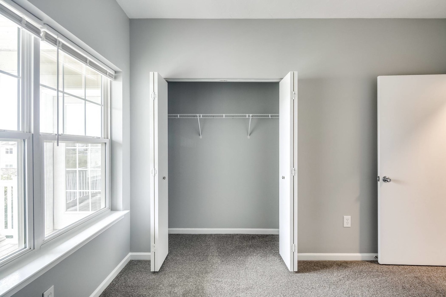 The Villas of Castleton Apartments Image 15