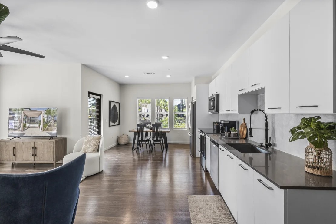 Azalea Luxury Apartments Image 11