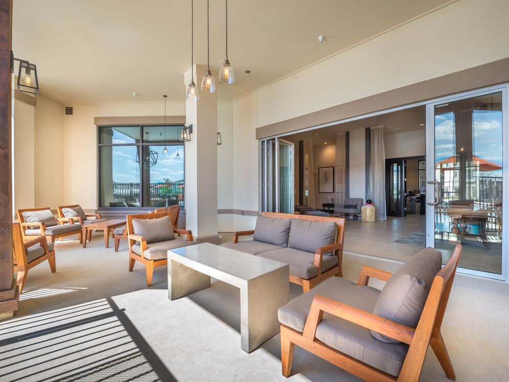 Avalon Lakeside Image 29