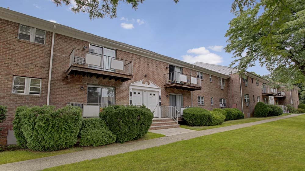 Brakeley Gardens Image 19