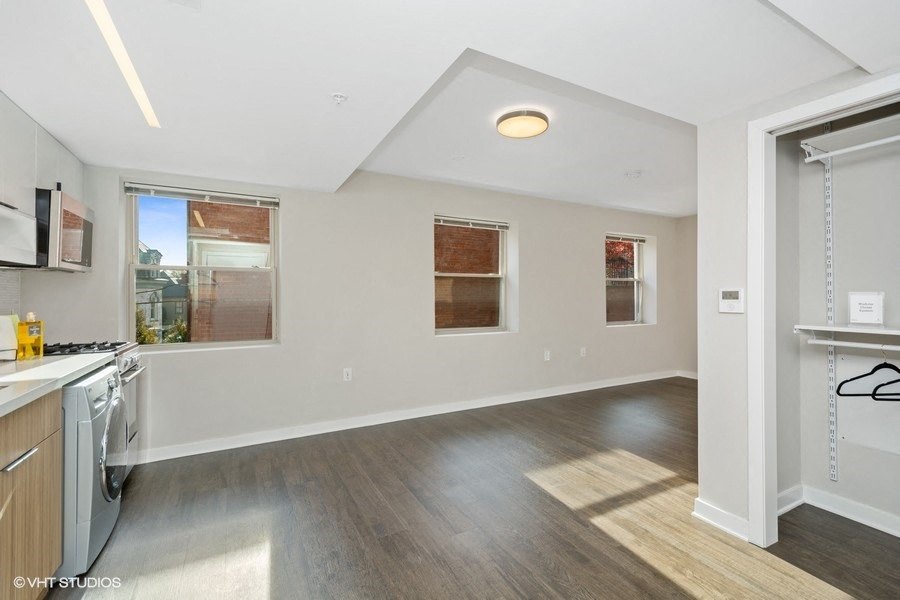 Carver Slowe Apartments Image 59