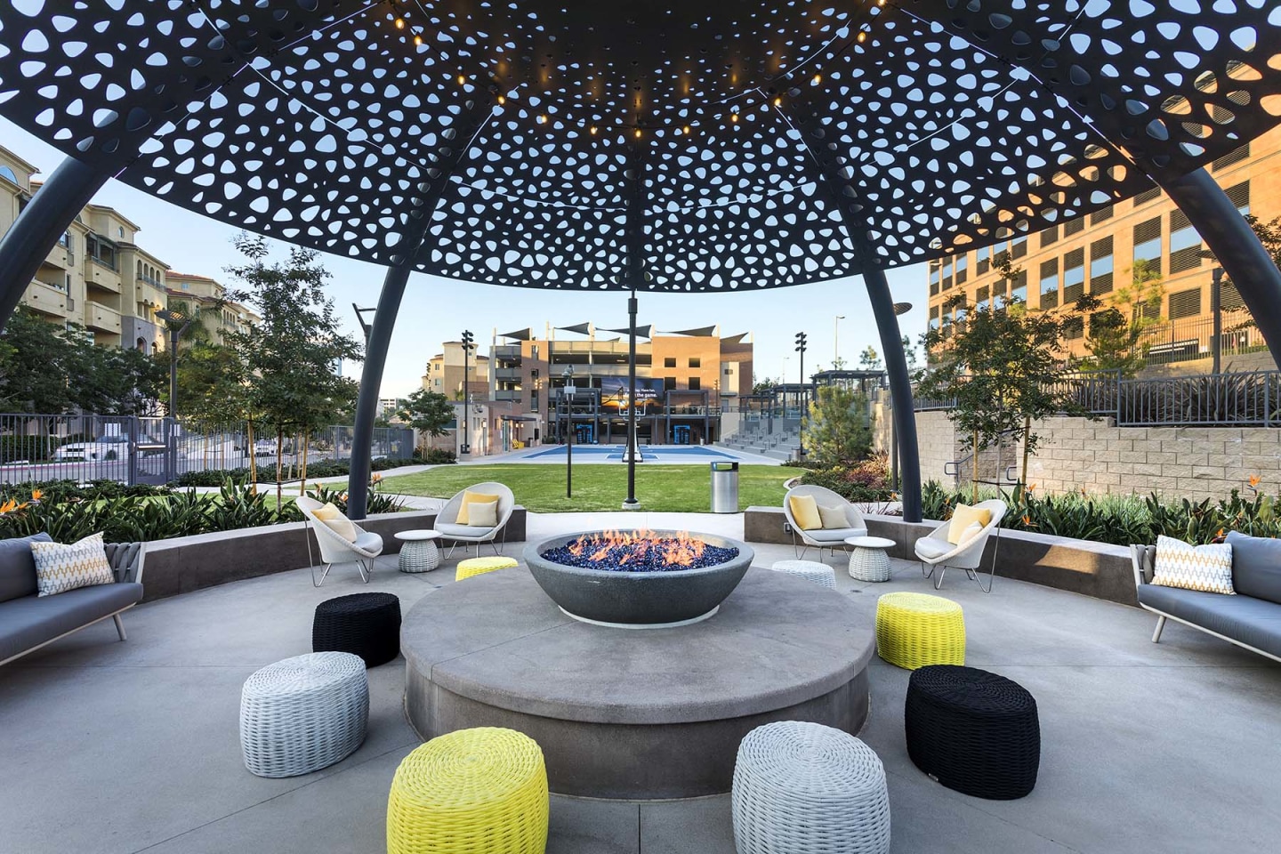 360 Luxury Apartments Image 14
