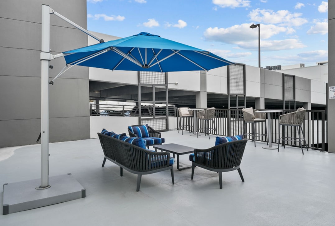 Gallery 3100 Image 2
