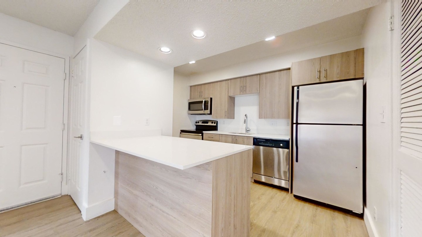 AVIA Lofts at Maple Road Image 27