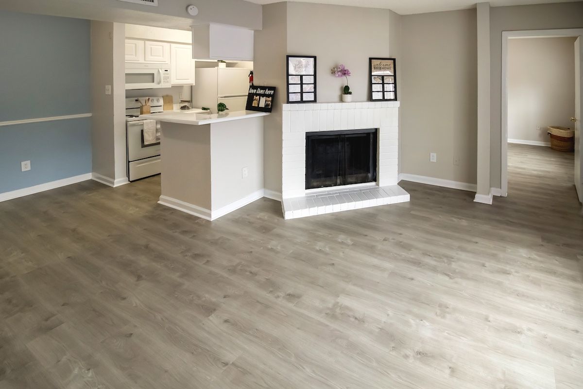 Pine Creek Apartments Image 3