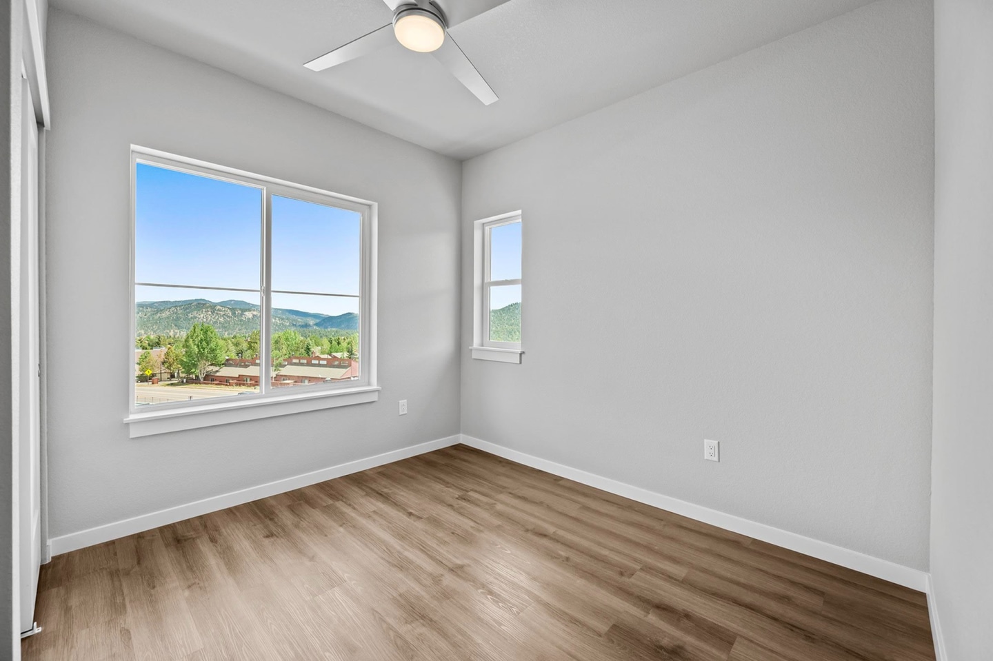 Prospector Apartments Image 13