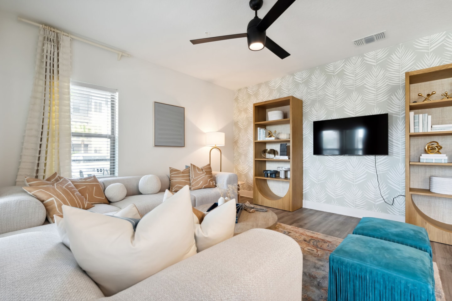 The Row Waterside Apartments Image 7