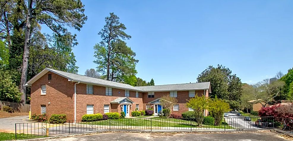 The Vic at Buckhead Image 8