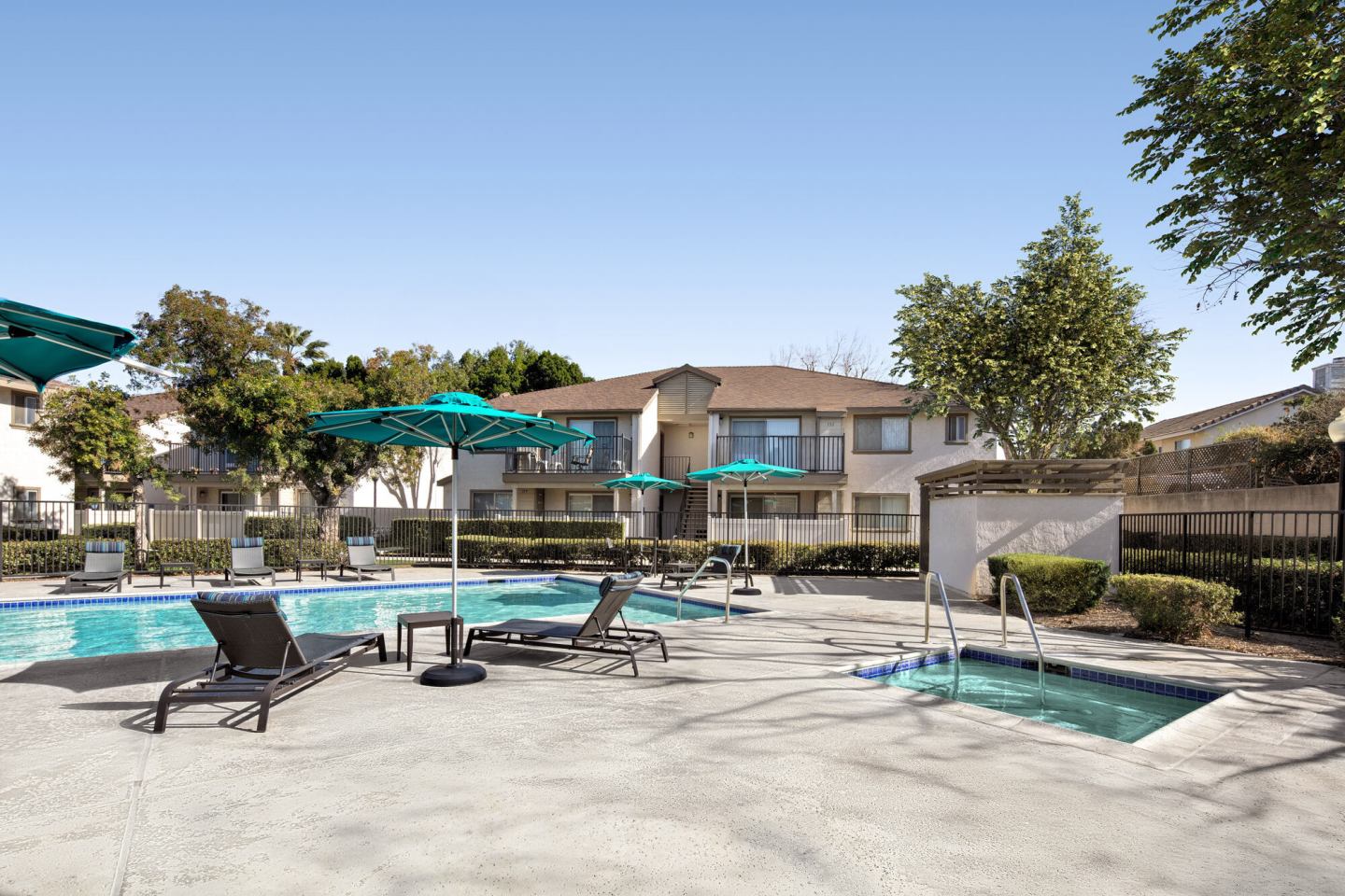 Rosewood Apartments Image 5
