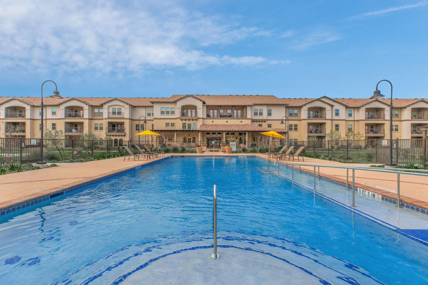 Mariposa at Clear Creek - Senior Housing Image 7