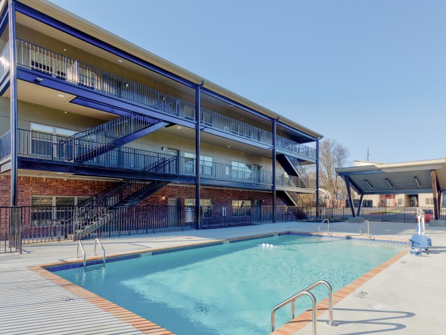 Backwater Cove Apartments Image 3