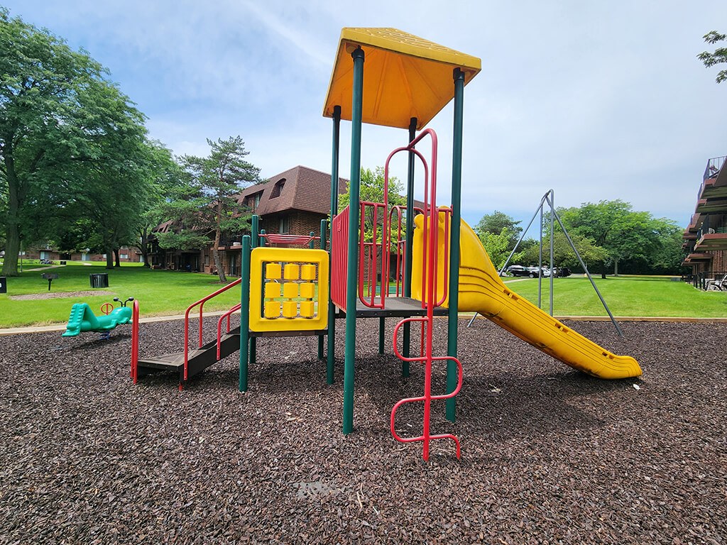 Fox Crest Image 20
