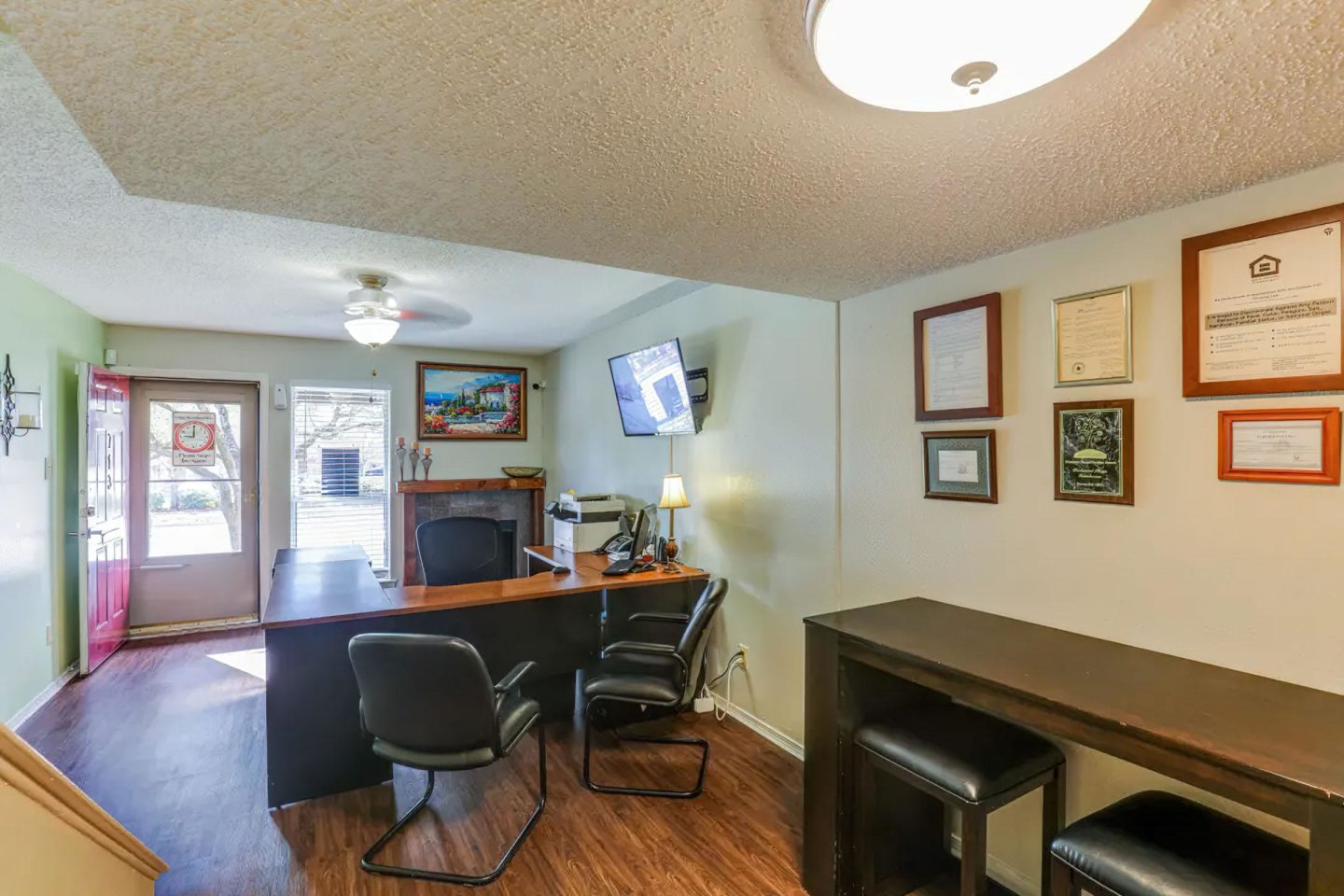 Parkwood Plaza Townhomes Image 11