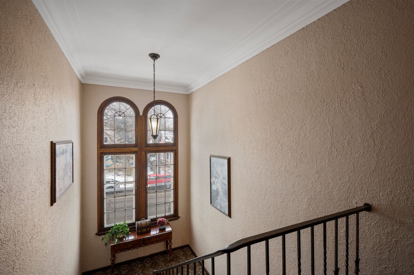 Rustic Lodge Apartments Image 19
