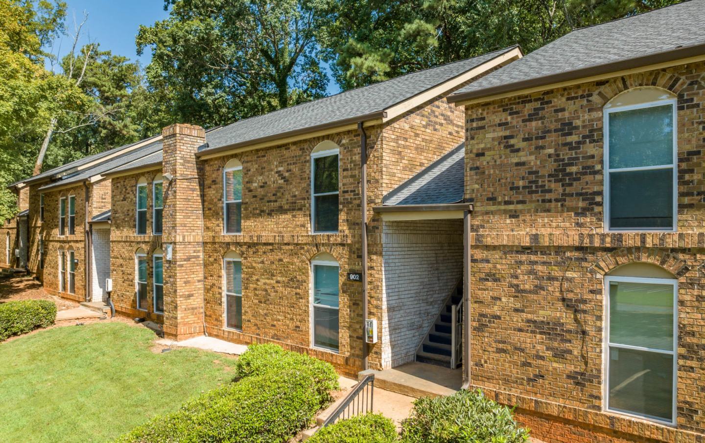 Avondale Village Image 33
