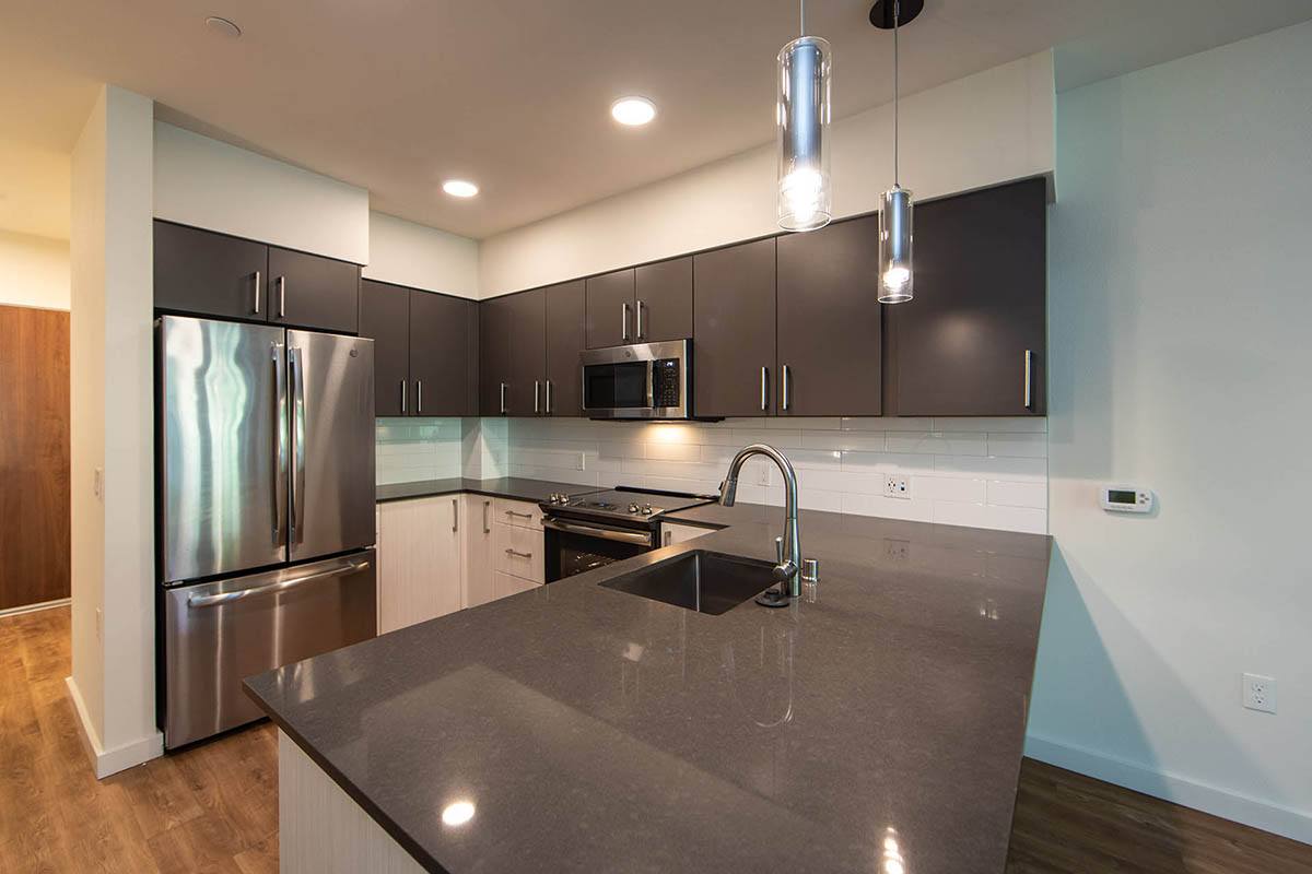 Blu Bellevue Apartments Image 3