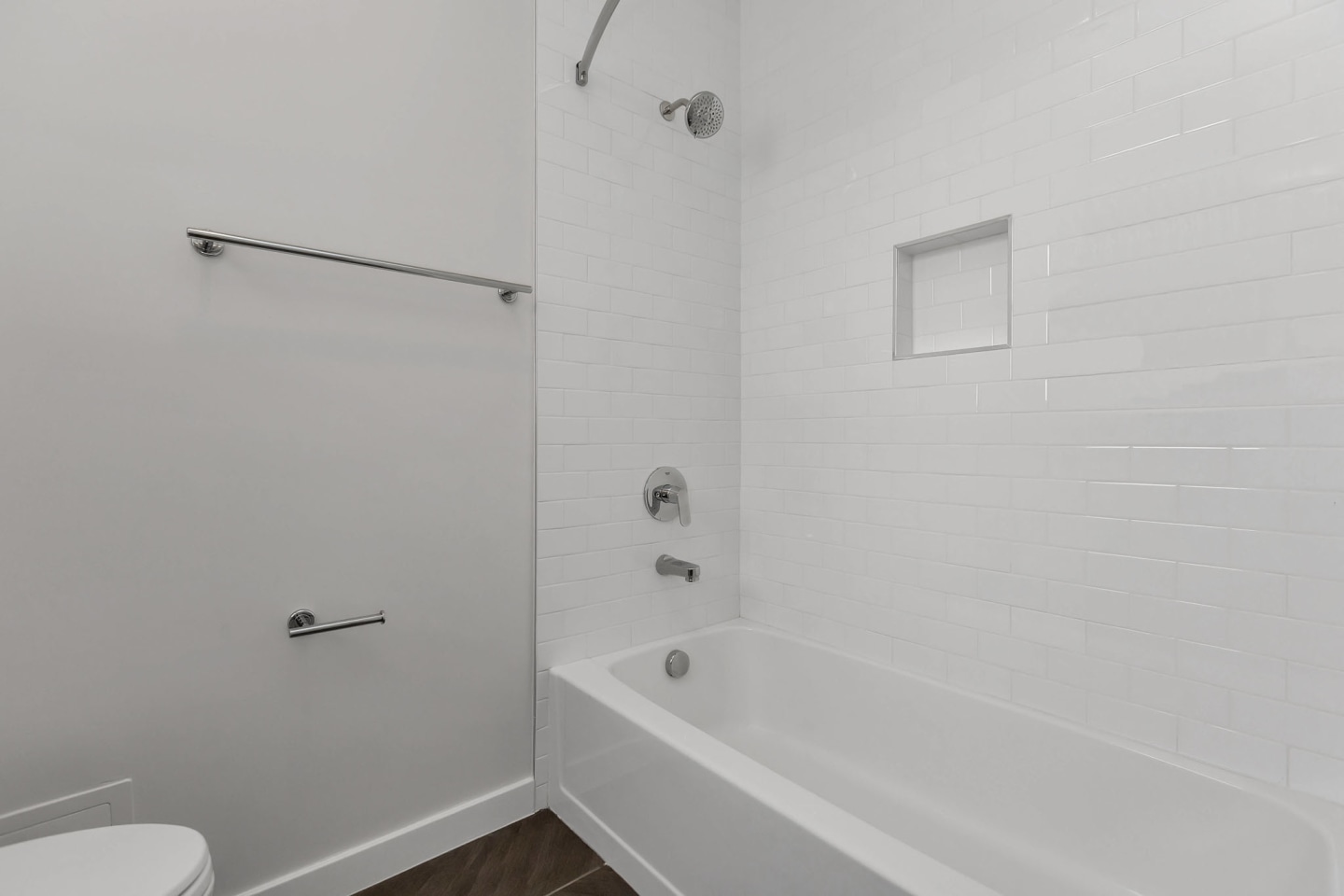 900 Broderick Image 10